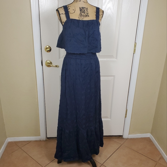 1901 Dresses & Skirts - 1901Clip Dot Popover Maxi Dress